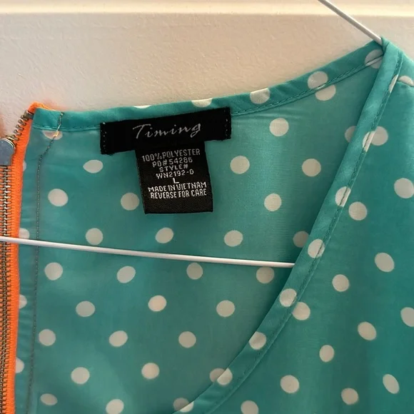 Ladies Top - Picture 2 of 5